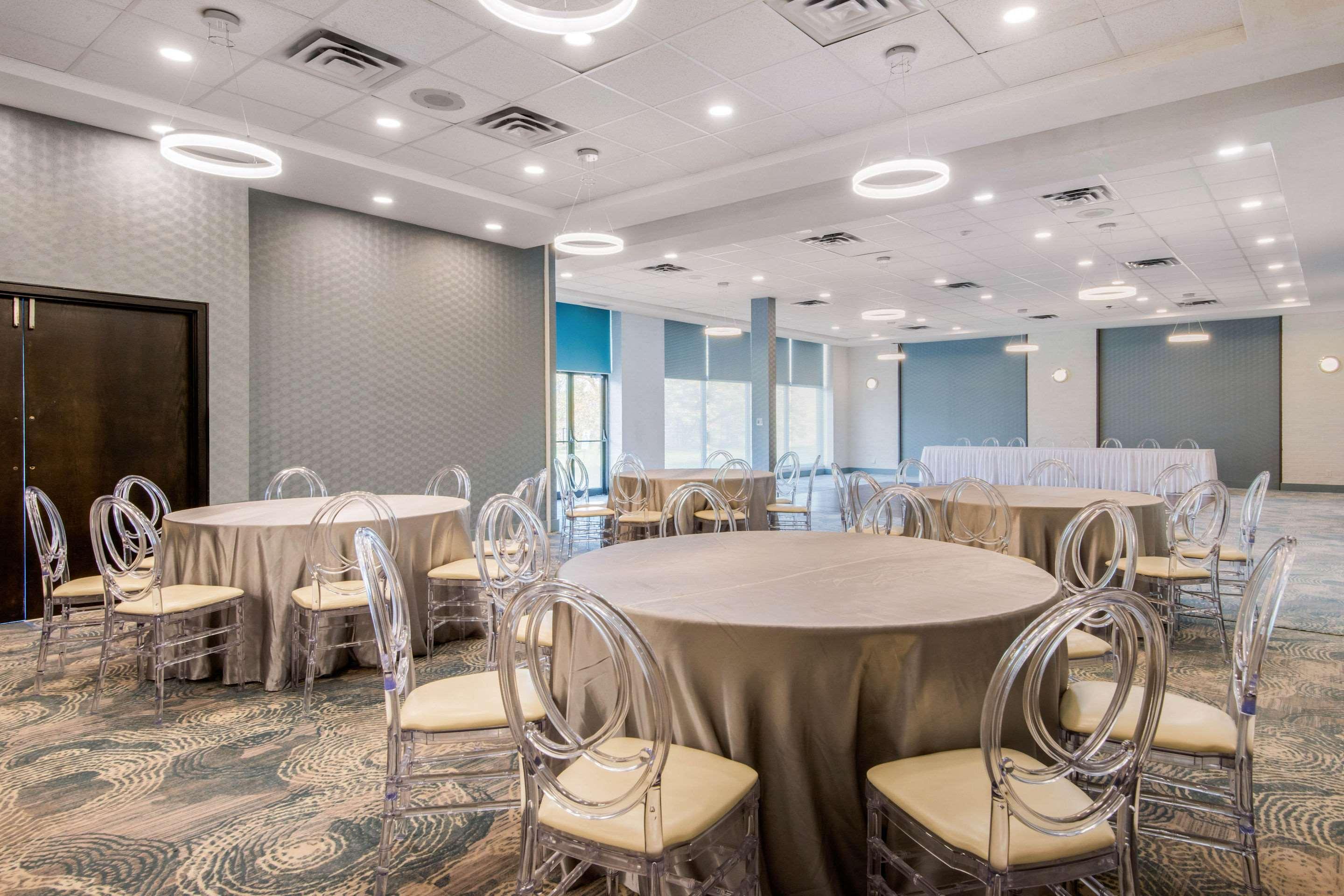 Quality Inn & Conference Centre Orillia Luaran gambar