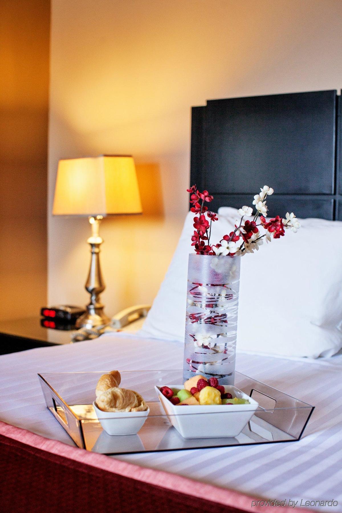 Quality Inn & Conference Centre Orillia Luaran gambar