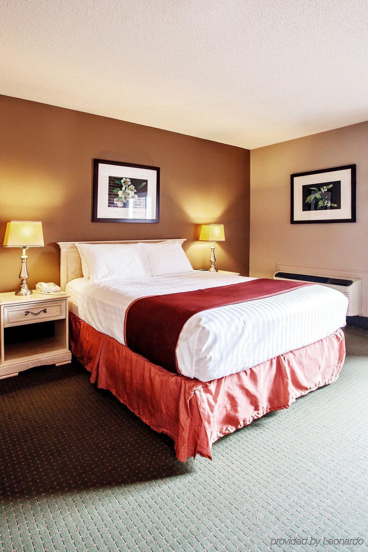 Quality Inn & Conference Centre Orillia Luaran gambar