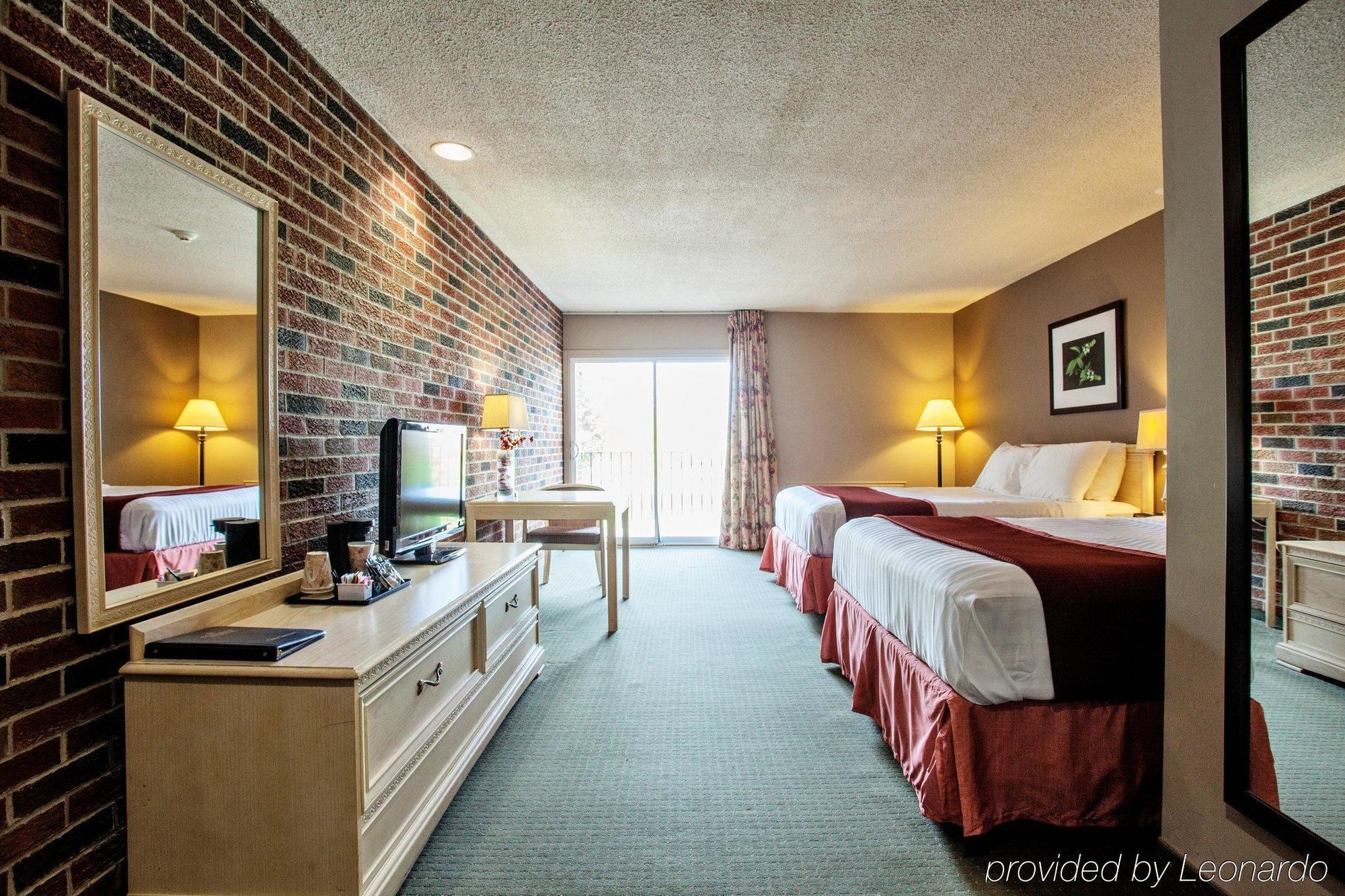 Quality Inn & Conference Centre Orillia Luaran gambar