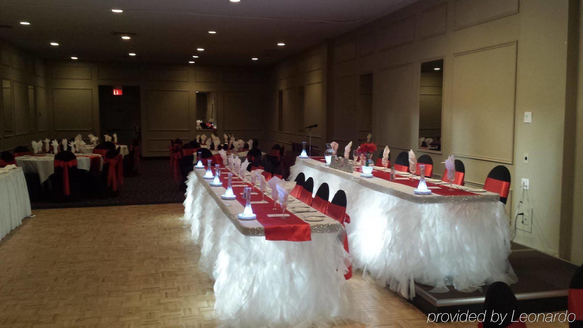 Quality Inn & Conference Centre Orillia Luaran gambar