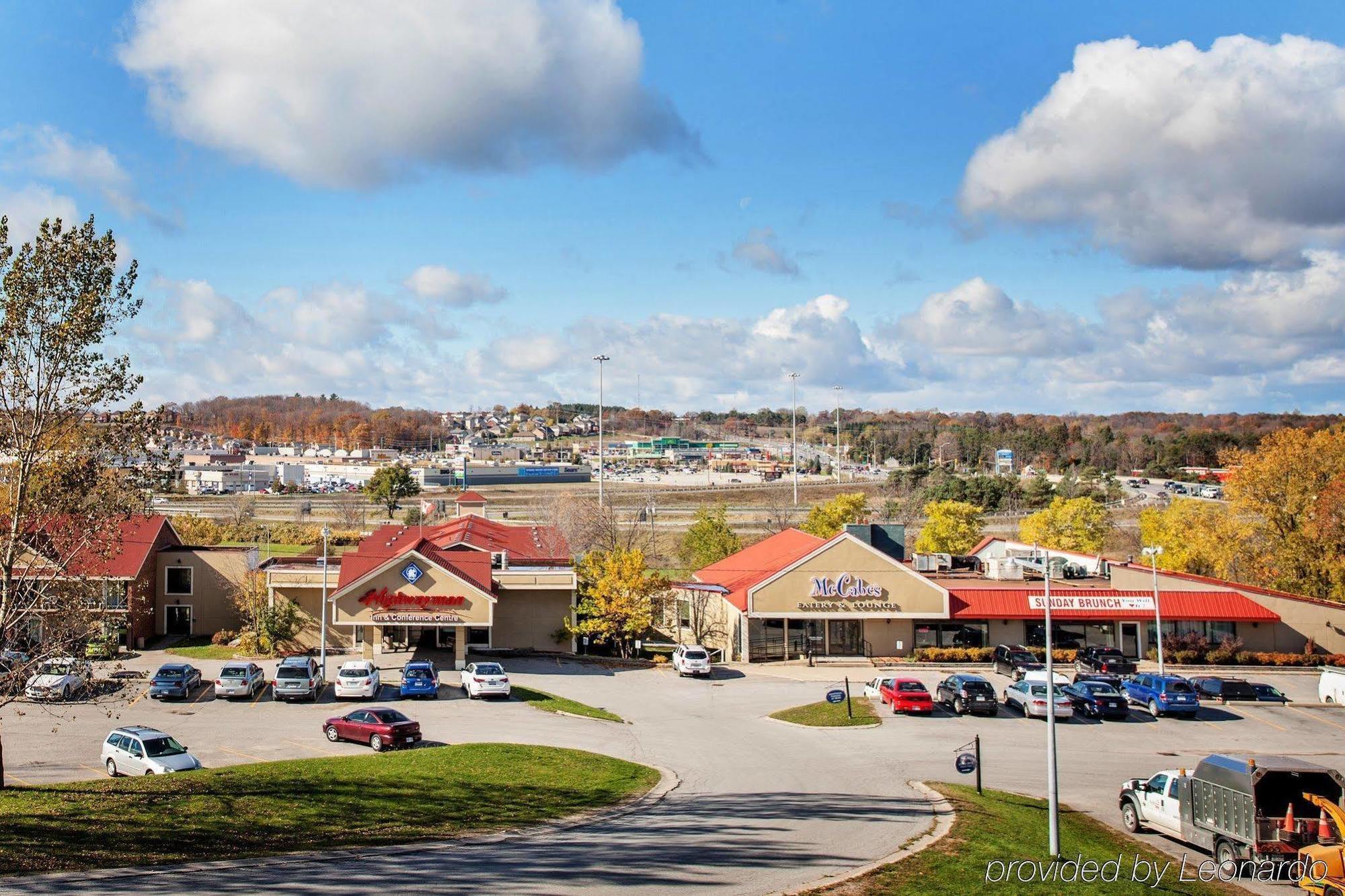 Quality Inn & Conference Centre Orillia Luaran gambar