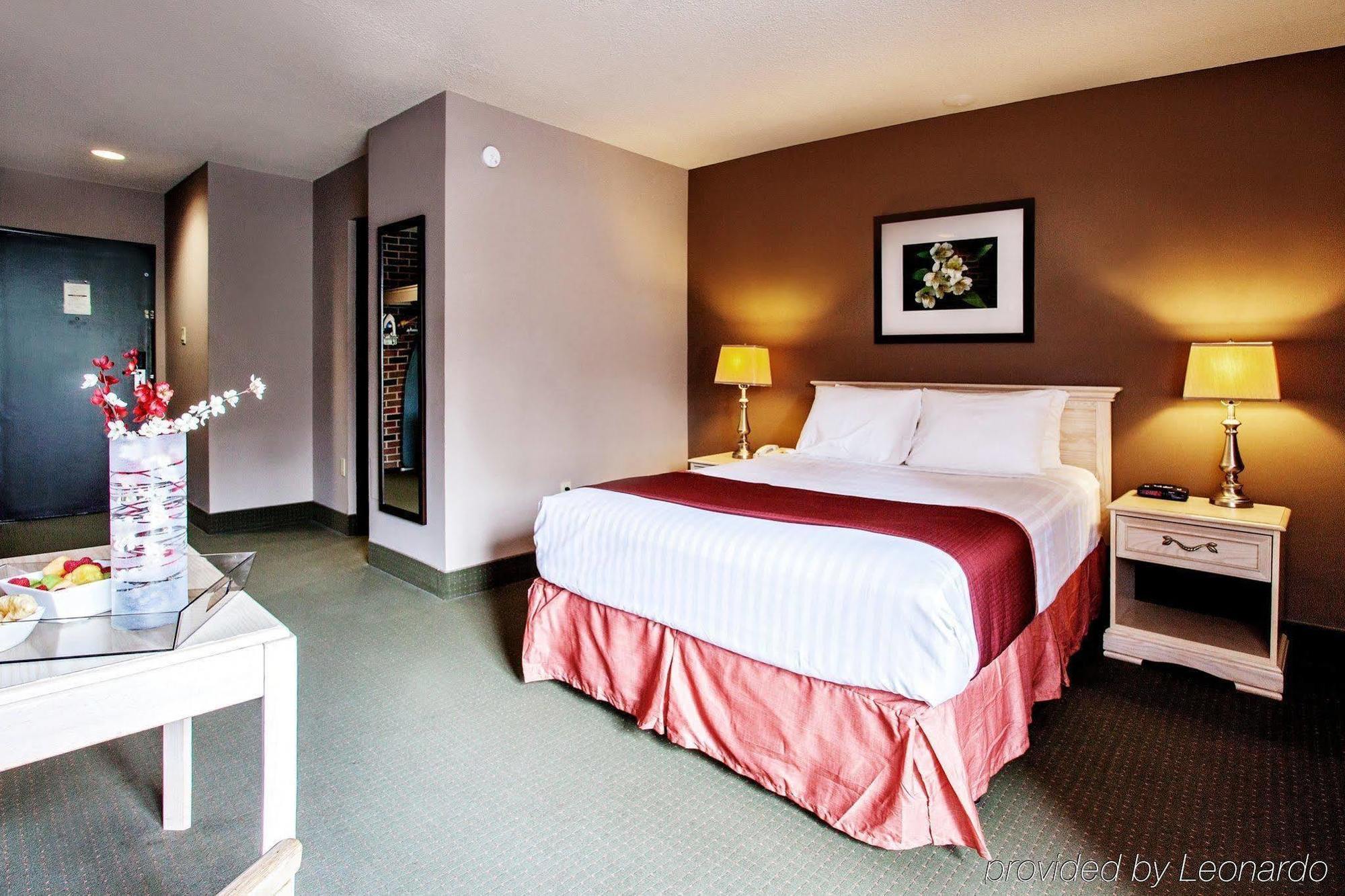 Quality Inn & Conference Centre Orillia Luaran gambar